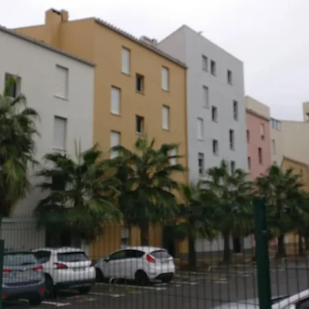 Charming Studio Near The Port Of The Cap D'agde Apartmán