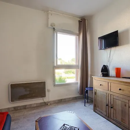Charming Studio Near The Port Of The Cap D'agde Apartmán